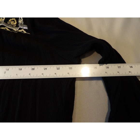 One World Live & Let Live 2X Black Top Boho Crepe Sheer Gauzy Embroidered V Nec - Picture 7 of 9